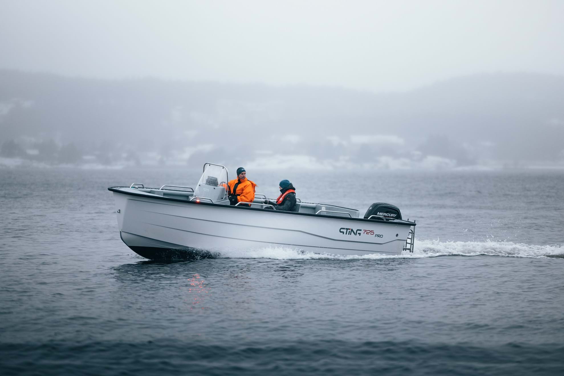 Utility boat 725 Pro