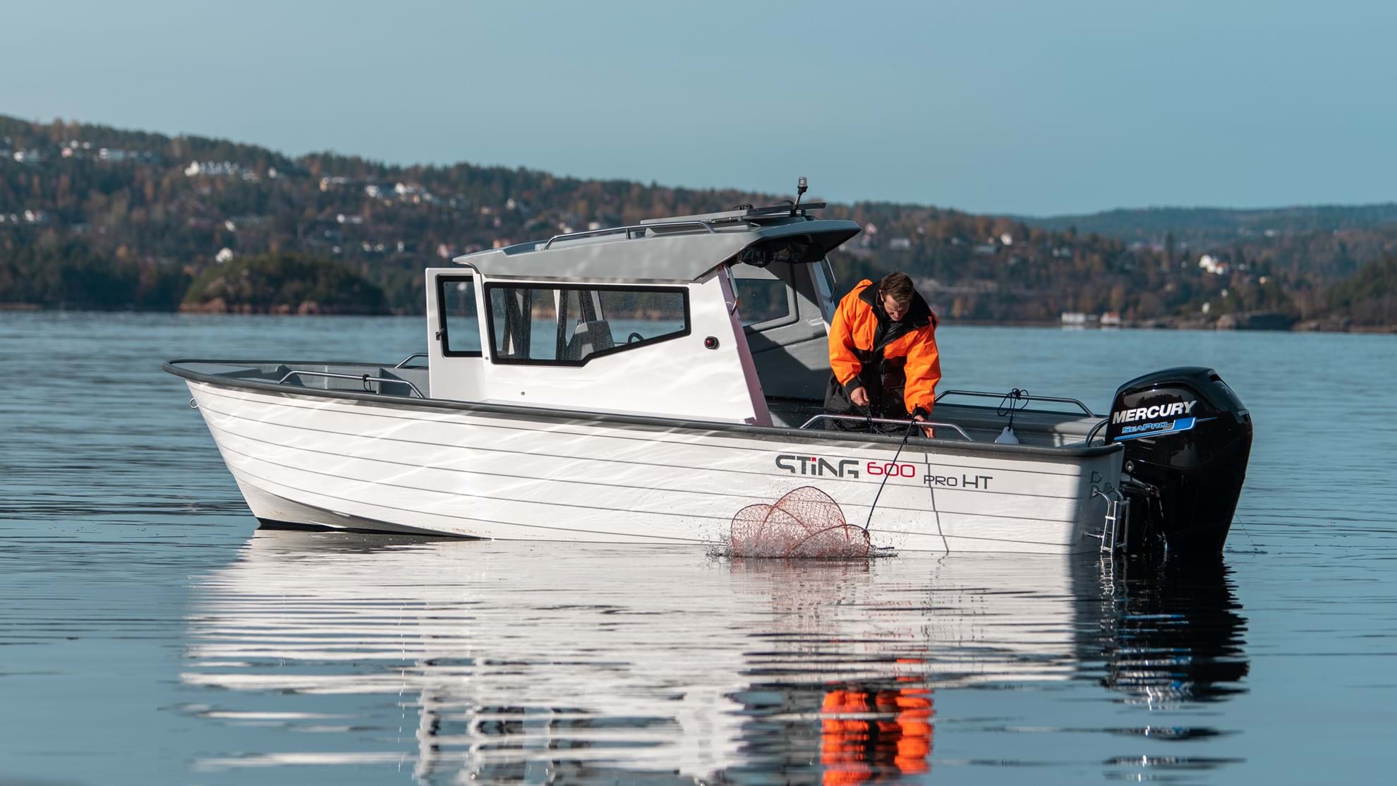 Utility boat 600 Pro HT